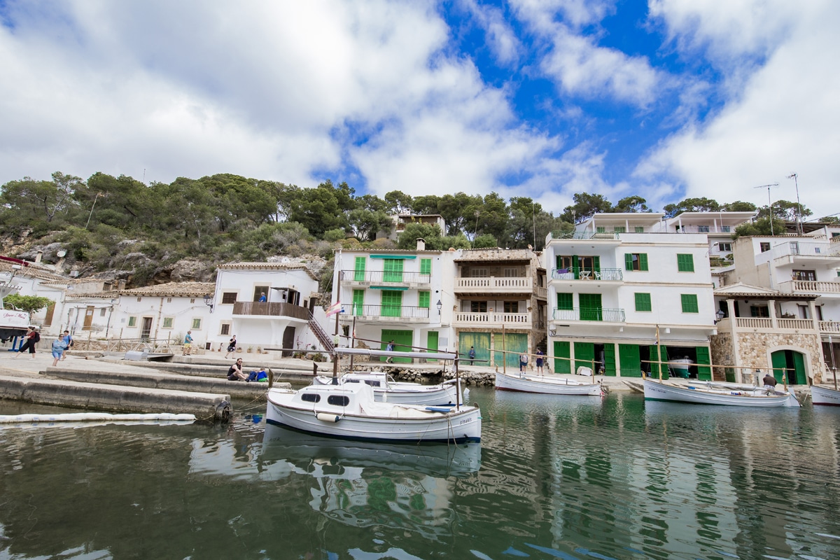 Port Cala Figuera bei Santanyi, der kleine Bootshafen im Süden…