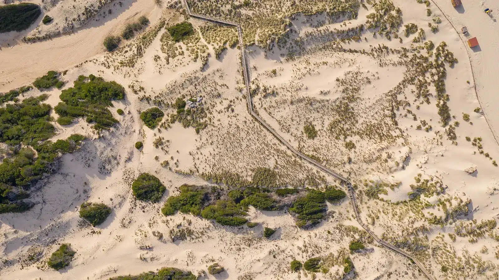Cala Mesquida gehört zur Gemeinde Capdepera. Die Seite behandelt den Ort als eigenständiges Reiseziel, ohne ihn mit der gesamten Gemeinde gleichzusetzen. Nachbarorte und Landschaftsziele haben eigene Zufahrten, Parklagen und Besuchszeiten und sollten deshalb als getrennte Bausteine geplant werden. auf Mallorca – Sehenswürdigkeit und Landschaft