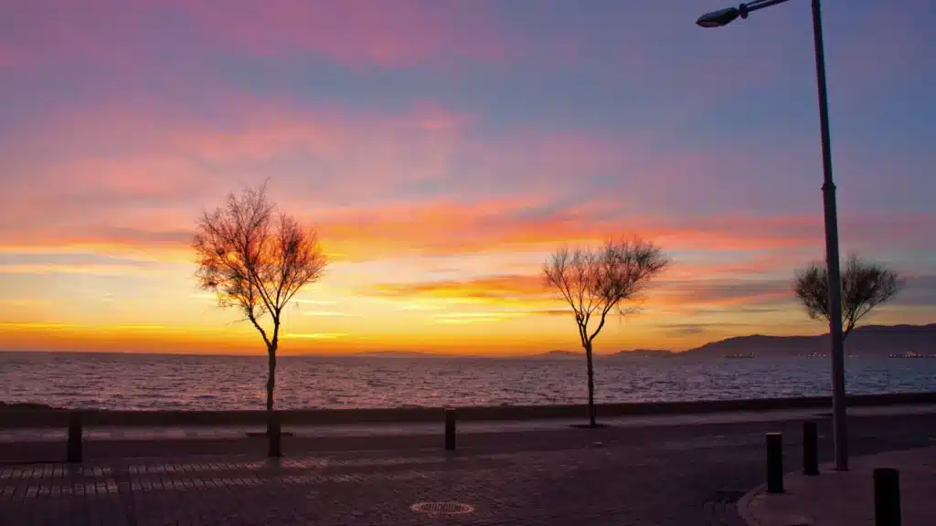 Can Pastilla auf Mallorca mit Küsten- oder Ortslandschaft