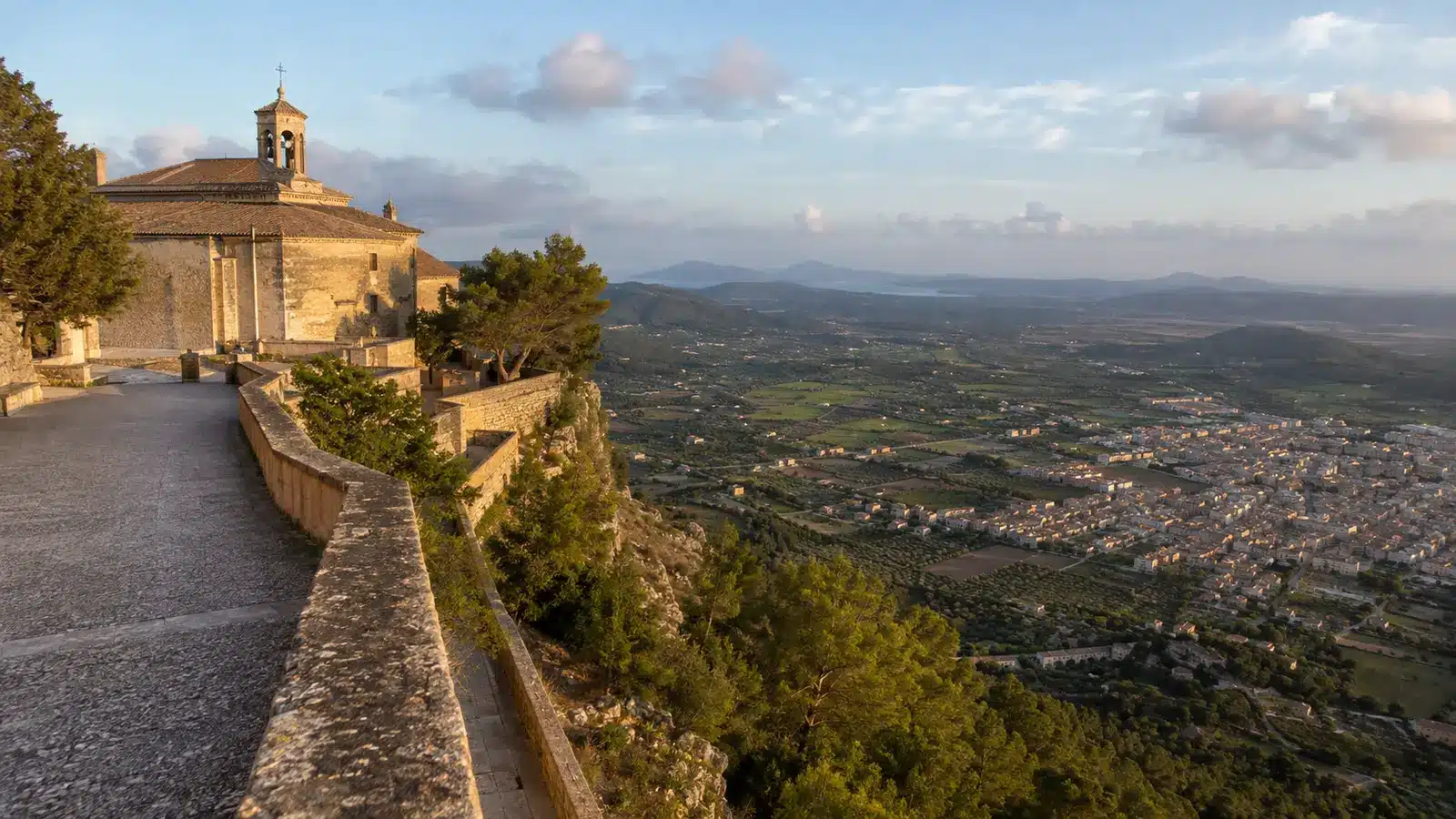Santuari de Sant Salvador mit Panoramablick bei Felanitx auf Mallorca