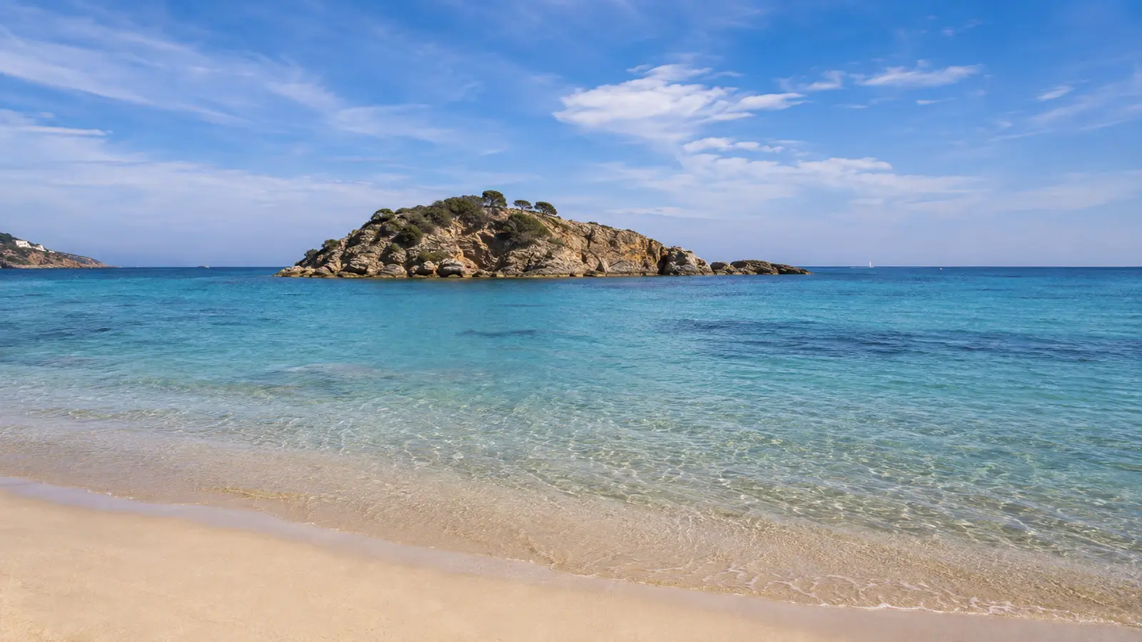 Magaluf gehört zur Gemeinde Calvià. Verwaltung, Infrastruktur und viele regionale Angebote werden mit weiteren Siedlungen und Landschaftsräumen der Gemeinde geteilt. Für lokale Regeln und Veranstaltungen sind die aktuellen Gemeindeangaben maßgeblich. auf Mallorca – Sehenswürdigkeit und Landschaft