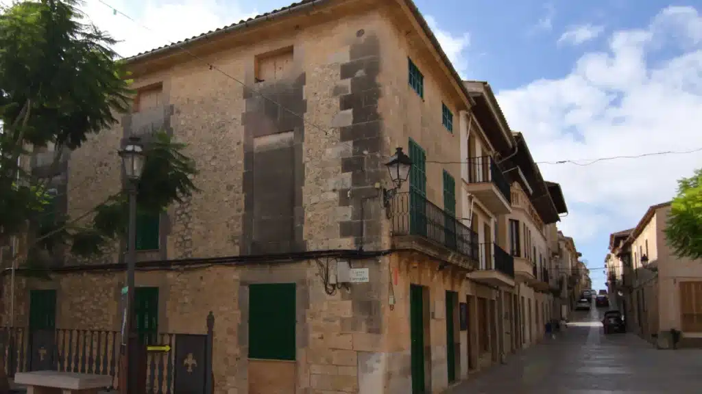 Plaça Major im historischen Zentrum von Montuïri auf Mallorca