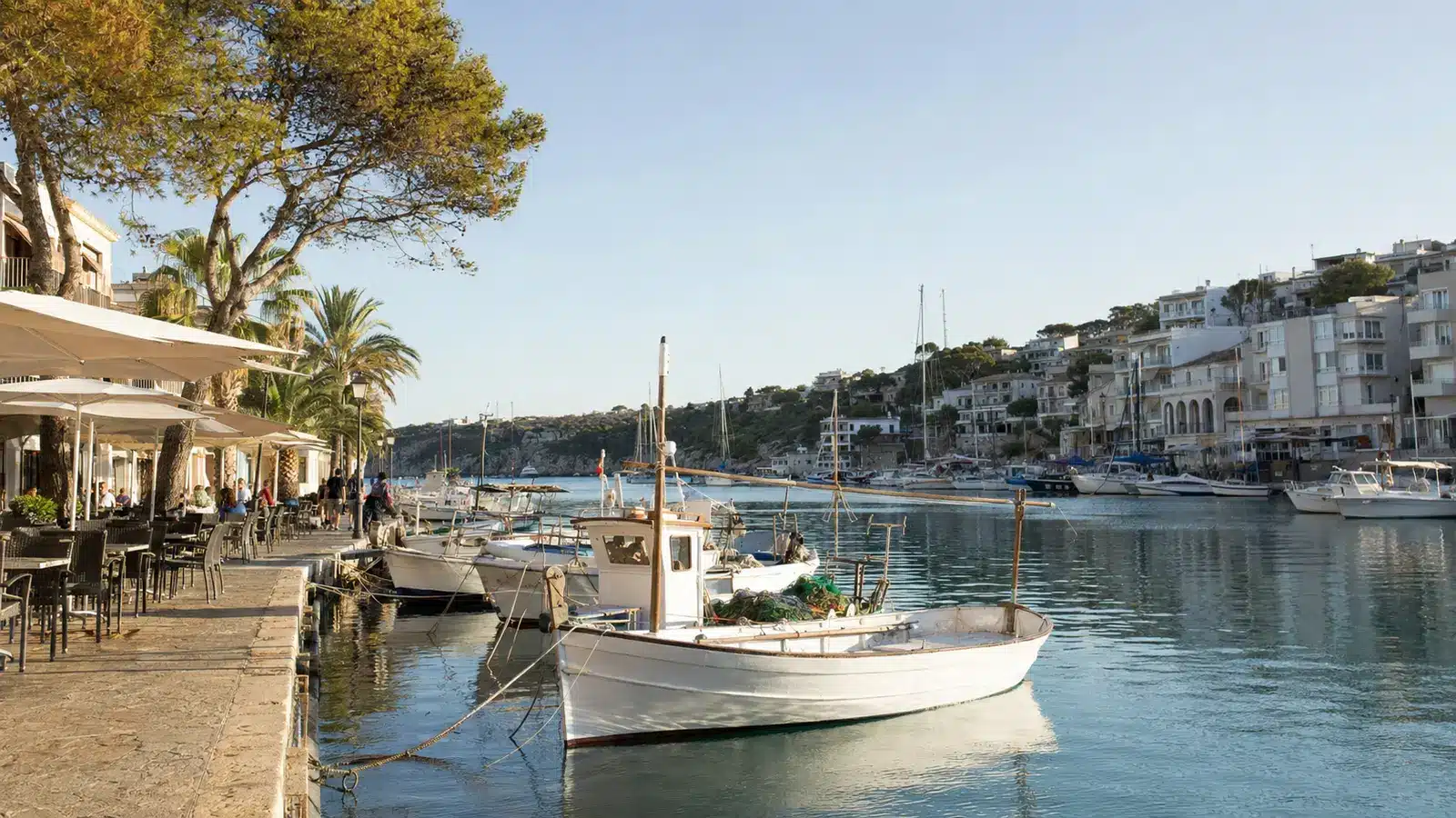 Porto Cristo gehört zur Gemeinde Manacor und ist historisch rund um seinen geschützten Naturhafen gewachsen. auf Mallorca – Strand, Küste und Atmosphäre